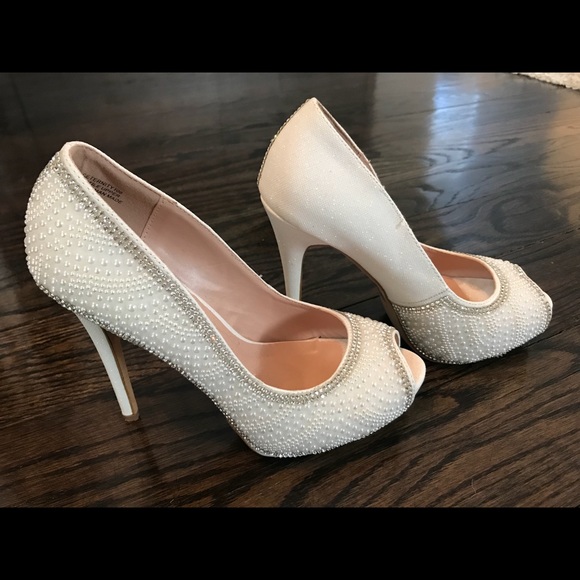 Crystal encrusted peep-toe heels - wedding - Picture 5 of 6